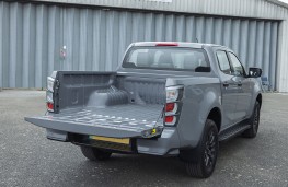 Isuzu D-Max EV, 2026, load area