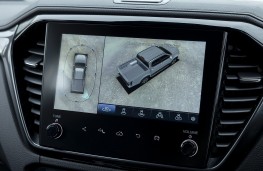 Isuzu D-Max EV, 2026, display screen