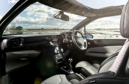 Citroen DS3 Cabrio, interior