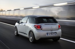 DS3, rear, action