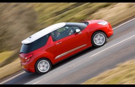 Citroen DS3, side