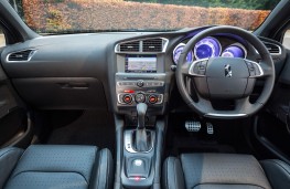 DS 4, 2015, interior