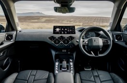 DS 3 Performance Line, 2025, interior