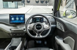 BYD Dolphin Surf, 2025, dashboard