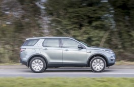 Land Rover Discovery Sport HSE TD4 e-Capability, side