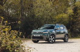 Dacia Duster, 2026, side
