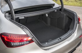 Mercedes-Benz E 220d, 2024, boot