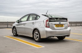 eBay's Toyota Prius, 2026, rear