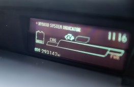eBay's Toyota Prius, odometer on speedo