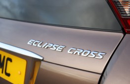 Mitsubishi Eclipse Cross, badge