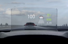 Mitsubishi Eclipse Cross, head up display