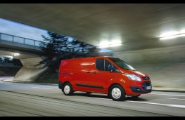 Ford Transit Custom EcoBlue, side, action