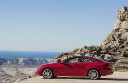 Mercedes E-Class Coupe, side