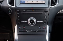 Ford Edge, 2018, display screen