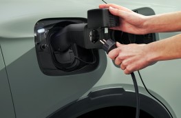 Skoda Elroq, 2026, charging