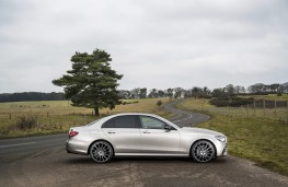 Mercedes-Benz E 220d, 2024, side