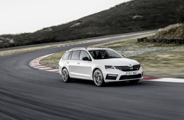 Skoda Octavia estate, 2017, front