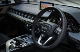 Audi Q7 e-tron, interior