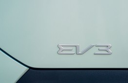 Kia EV3 GT-Line S, 2025, EV3 badge