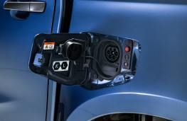 Isuzu D-Max EV, 2025, charging port