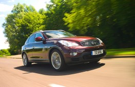 Infiniti EX30d, front