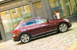 Infiniti EX30d, side