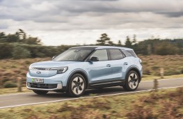 Ford Explorer, 2025, front