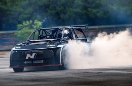 Hyundai RN24, 2024, front, action