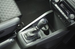 Skoda Fabia, DSG gear lever