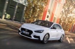 Hyundai i30 Fastback N Line, 2018, front