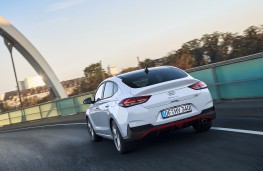 Hyundai i30 Fastback N Line, 2018, rear