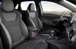 Hyundai i30 Fastback N Line, 2018, seats