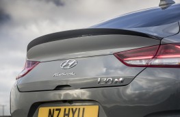 Hyundai i30 Fastback N, 2019, rear spoiler