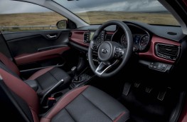 Kia Rio 1.0 T-GDi First Edition, 2017, interior