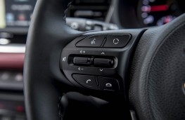 Kia Rio 1.0 T-GDi First Edition, 2017, steering wheel controls