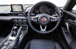 Fiat 124 Spider, dashboard