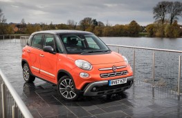 Fiat 500L, front static