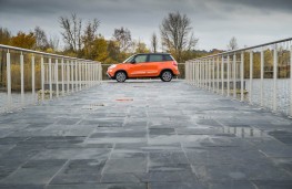 Fiat 500L, side static