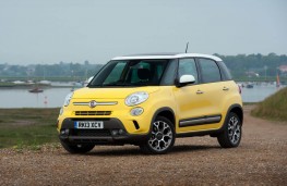 Fiat 500L Trekking, front static