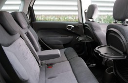 Fiat 500L, interior
