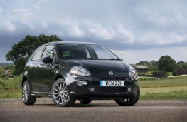 Fiat Punto Jet Black, front static