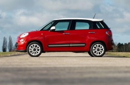 Fiat 500L, side
