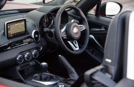 Fiat 124 Spider, interior