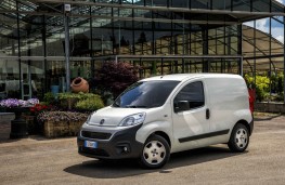 Fiat Fiorino, 2016, front
