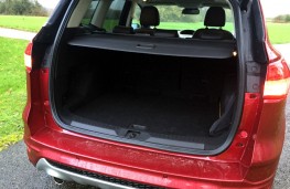 Ford Kuga Titanium X Sport, boot