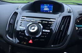 Ford Kuga Titanium X Sport, console