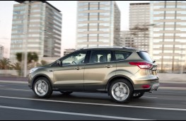 Ford Kuga Titanium X Sport, side