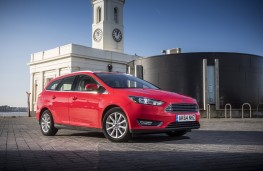 Ford Focus Estate, side