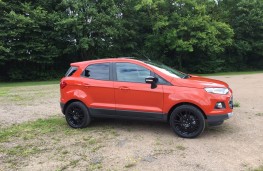 Ford EcoSport, side