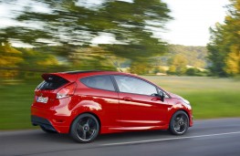Ford Fiesta Red Edition, side action